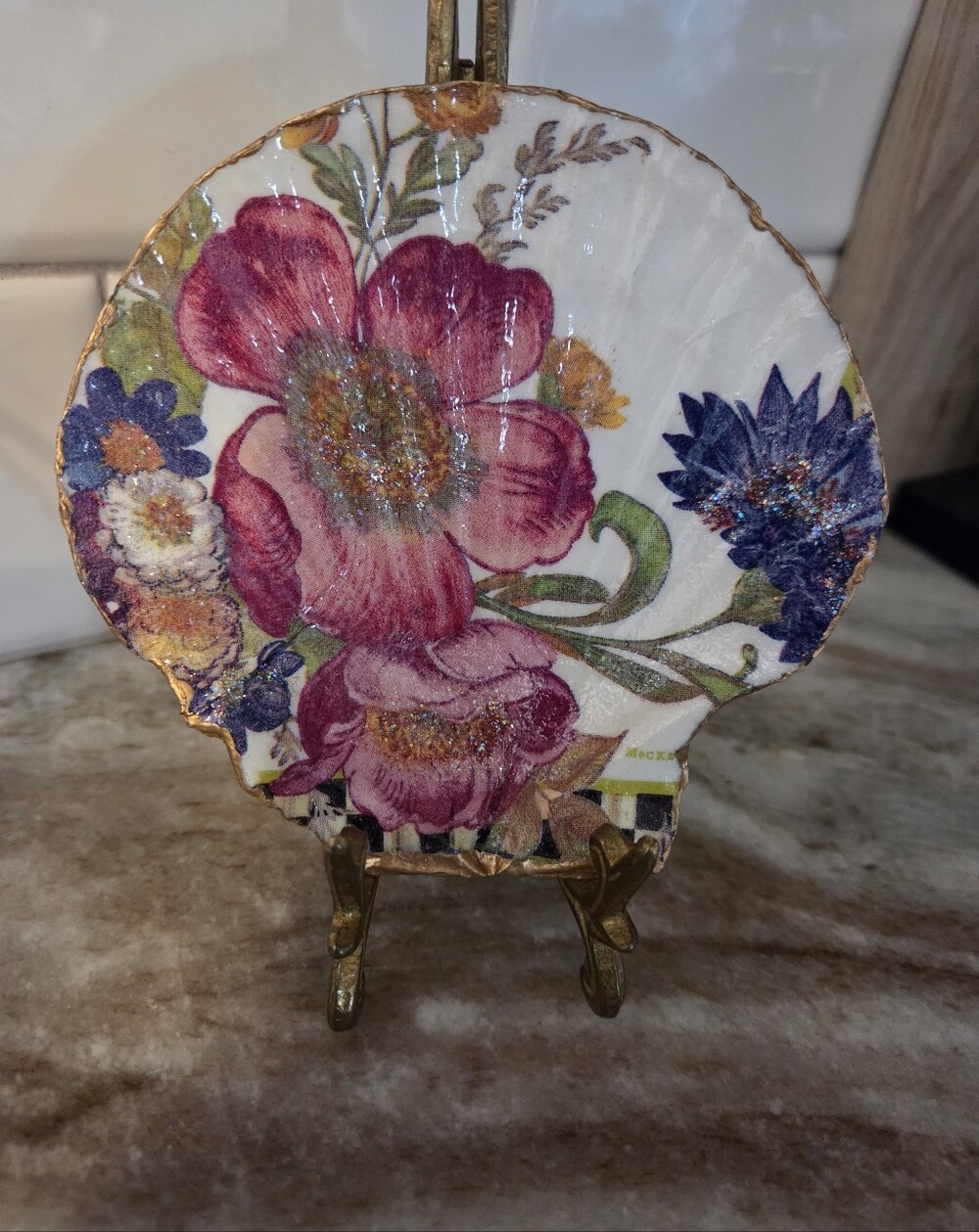 Mckenzie Childs Inspired Design in a Scallop Shell💖